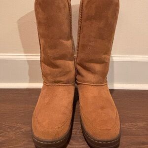 UGG Women's Brown Suede Winter Boots